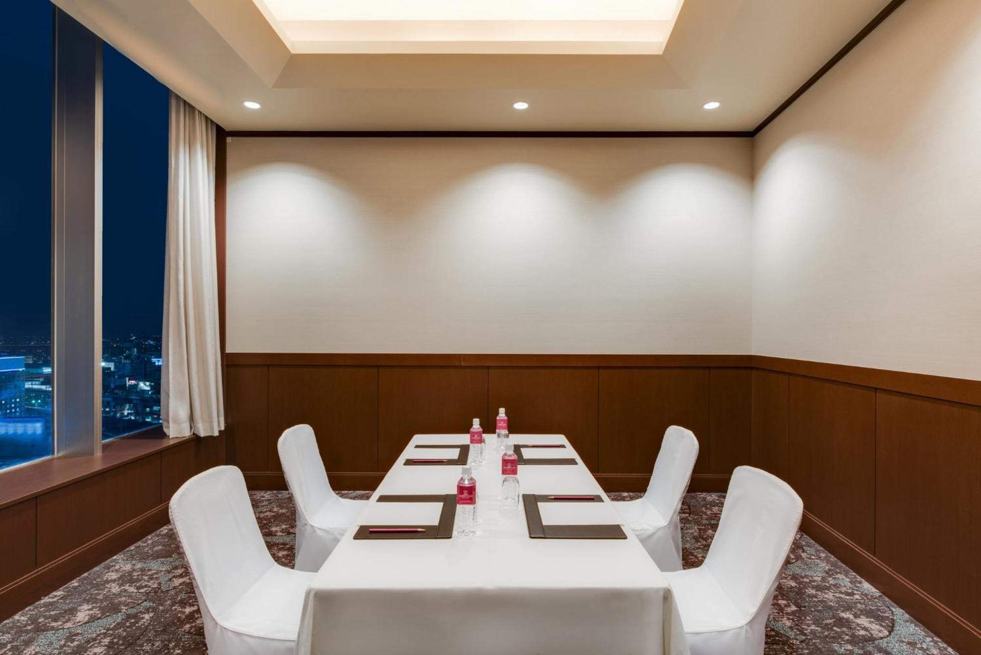Ana Crowne Plaza Okayama By Ihg Hotell Eksteriør bilde